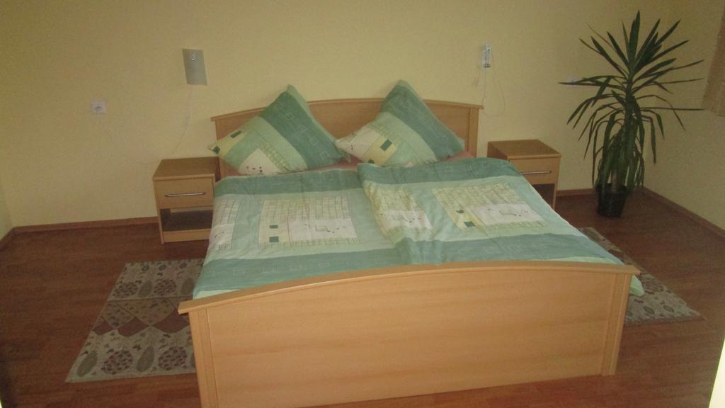 Noclegi Olimp Ополе Номер фото